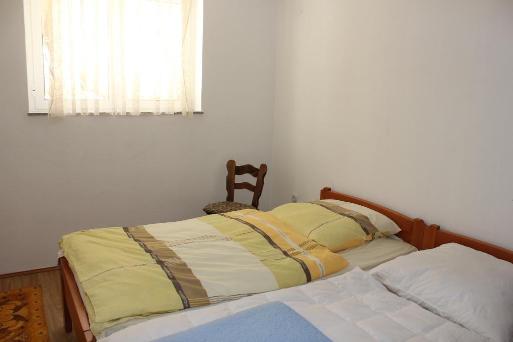 Toni Na Moru Apartament Drage